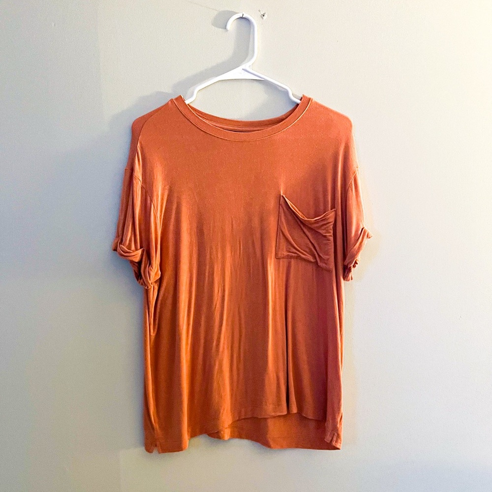 AE Women's Coral/Orange ‘Soft & Sexy’ Tee